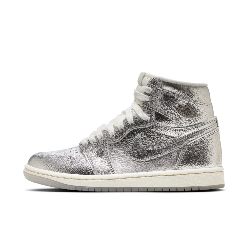 NIKE AIR JORDAN 1 Retro High OG Chrome Women’s Sneakers Size U.S 12